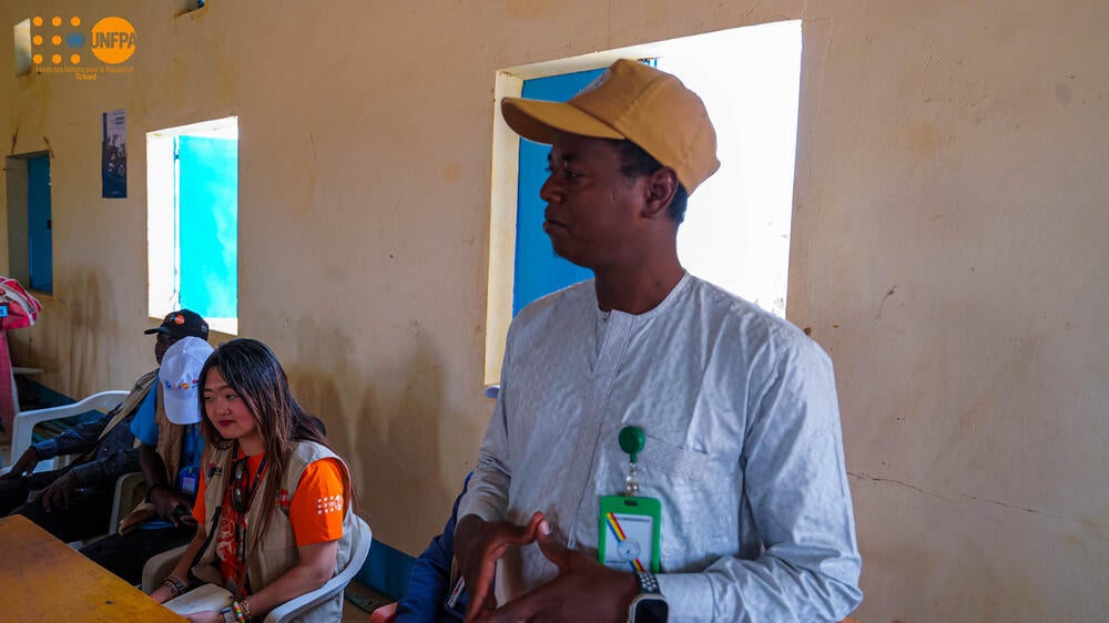 Camp Manager du camp de Kouchaguine-Moura Ali Djimet appréciant cette distribution