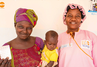 Des sage-femmes UNFPA dévouées apportent une assistance vitale aux réfugiées camerounaises !