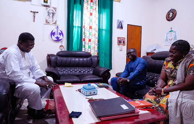Dr Sennen Hounton a rencontré l’Archevêque de N’Ndjamena, Mgr Djitangar Goetbe Edmond.