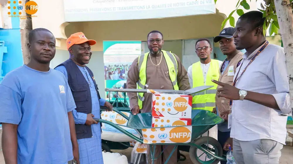 L'UNFPA  apporte son soutien  aux efforts de prévention des risques d'inondation dans le 9e arrondissement de N'Djamena, capitale tchadienne.