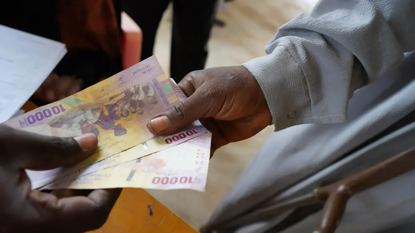 Tchad:  L’UNFPA et INTERSOS apportent une assistance financière aux réfugiés soudanais du camp de Kouchaguine-Moura, province du Ouaddaï!