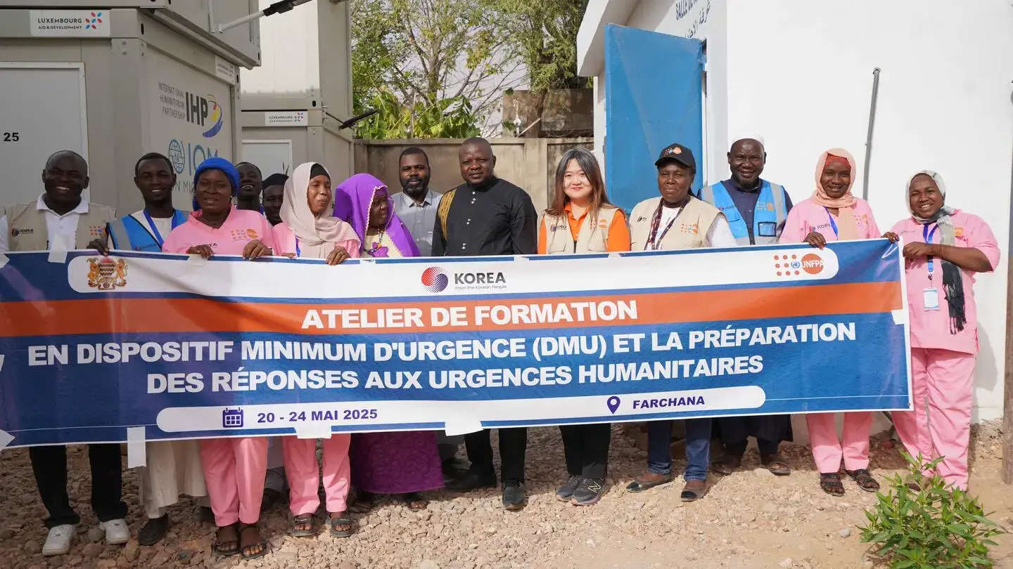 Sauver des vies, restaurer l'espoir en période de crise: Une formation essentielle pour les sages-femmes humanitaires et agents psychosociaux à Farchana! 